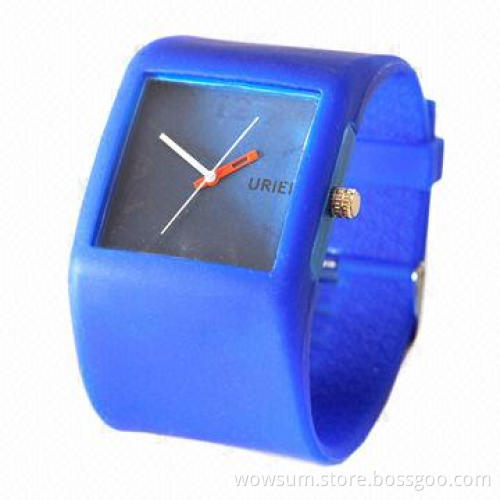 Wrist Silicone Watch, CE Certified, RoHS Directive-compliant, Quartz Movement